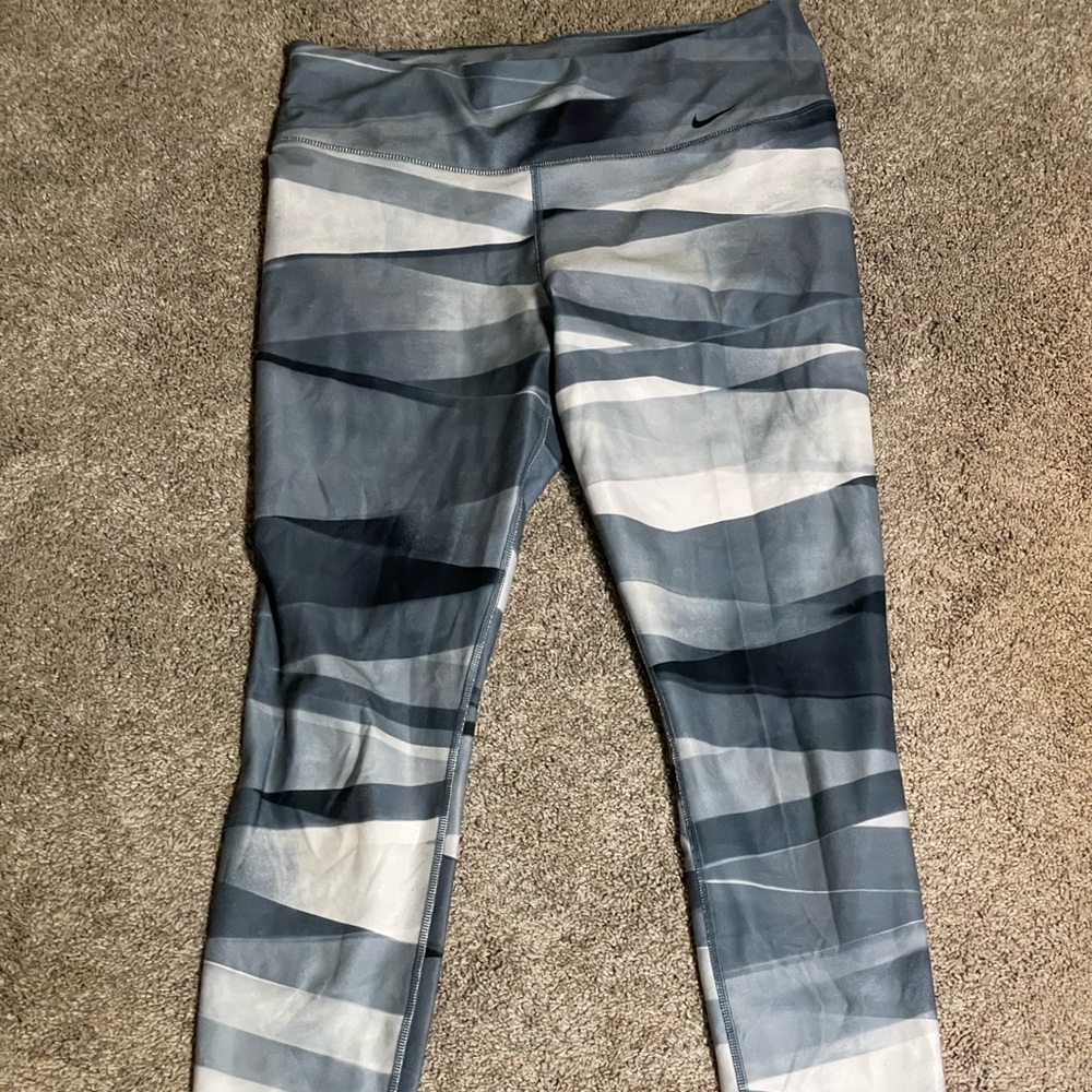 Ankle length Nike leggings